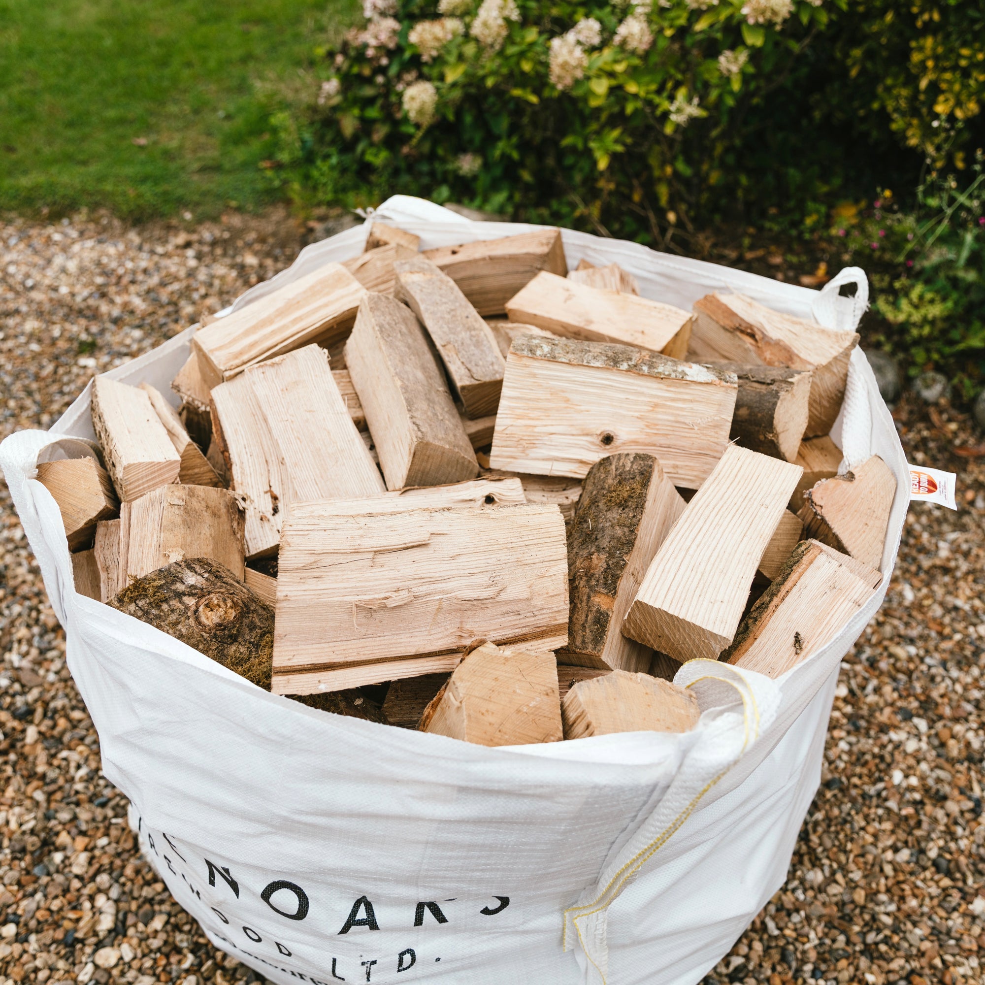 Bulk bag of kiln dried hardwood logs